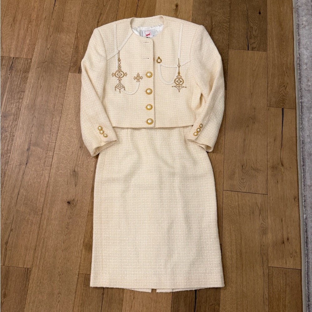 Vintage Mondi Set Embroidered Jacket Size 38 Skirt 34 Cream Gold West Germany
